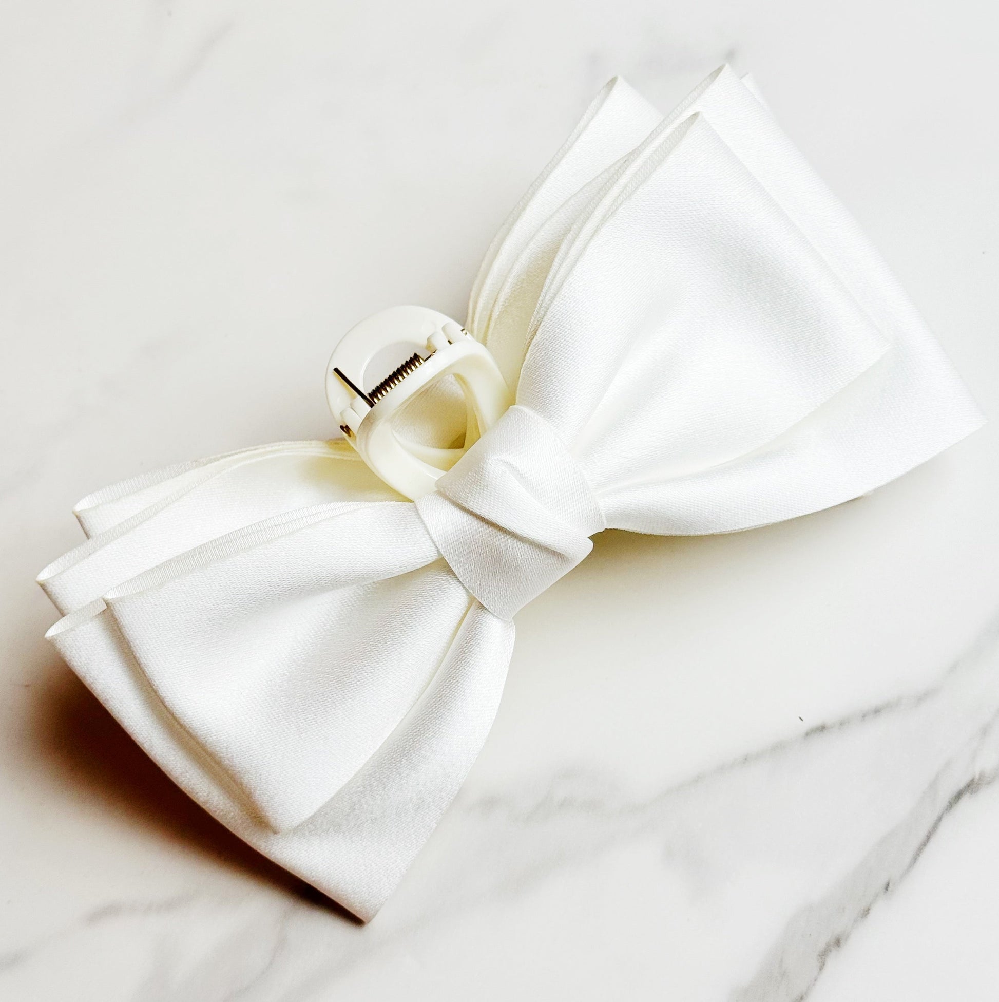Bow Beauty Hair Claw-5