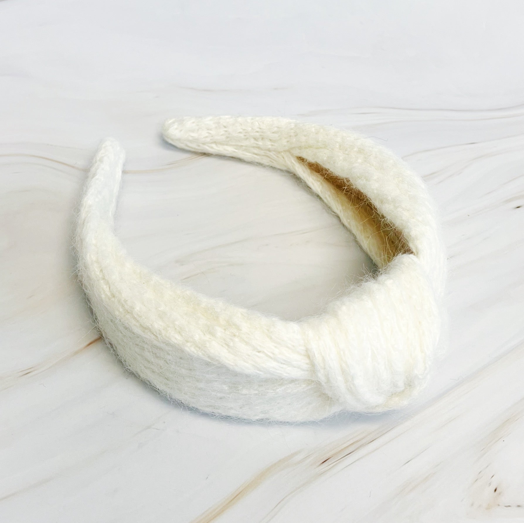 Cabled Knit Knotted Headband-1